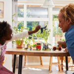 LEGO® JURASSIC WORLD™ 76963 Centar za spašavanje malih dinosaura - Slika 3