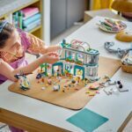 LEGO® FRIENDS 42621 Bolnica u Heartlake Cityju - Slika 4