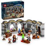 LEGO® HARRY POTTER™ 76431 Dvorac Hogwarts™: sat Čarobnih napitaka - Slika 2