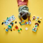 LEGO® DUPLO® 10423 Složivi ljudi sa snažnim osjećajima - Slika 3