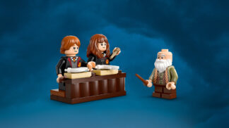 LEGO® HARRY POTTER™ 76442 Dvorac Hogwarts™: sat Čarolija - Slika 3
